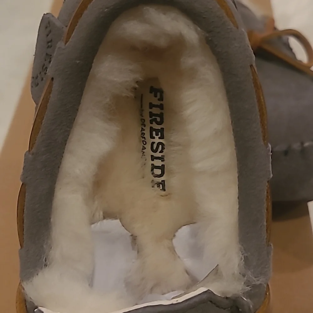 Fireside by Dearfoams Size 13 Kids Genuine Suede
